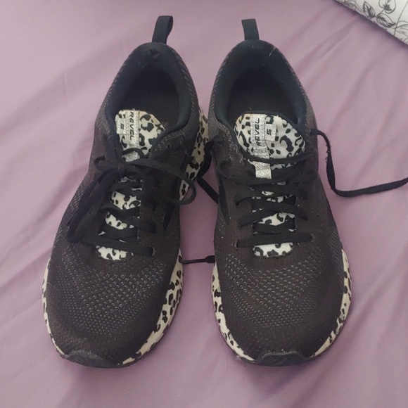 Brooks Revel 5 Snow Leopard Women's Running Shoes Size 10.5 - Picture 2 of 9